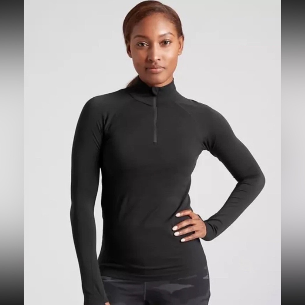 NWT Athleta Black Momentum Seamless Half Zip Size XS